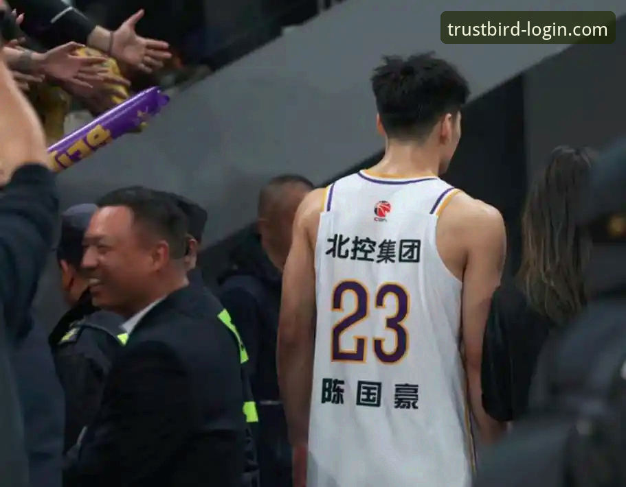 小鸟娱乐最新版下载最新版 CBA状元回避条款事件实用分析:陈国豪缺阵背后的规则与博弈